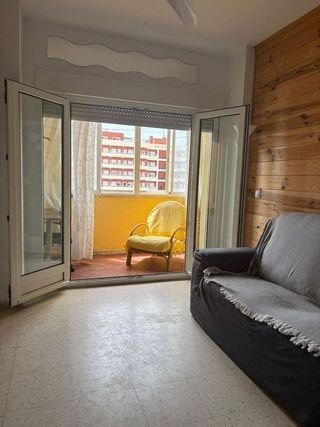 Piso en alquiler en Cortadura - Zona Franca  en Cádiz