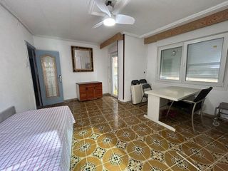 Piso en venta en Centro en Alicante