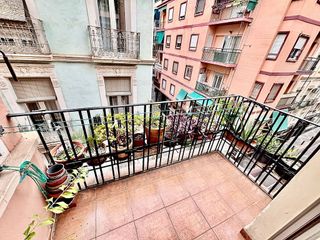 Piso en venta en Centro en Alicante