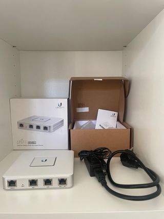 Router firewall Ubiquiti UniFi Security Gateway