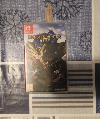 Nintendo Switch Lite Turquesa + Juego y Funda