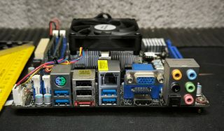 MB ASRock A75M-ITX + CPU Amd A6 + 8GB DDR3