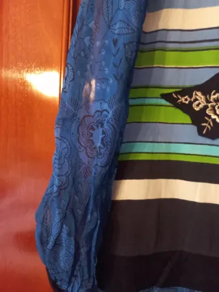 Vestido estampado cuello alto