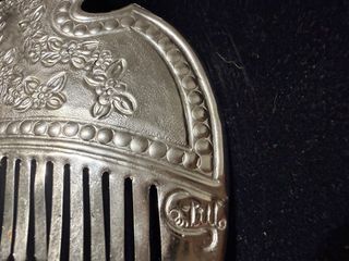 Juego de peinetas en plata para niña