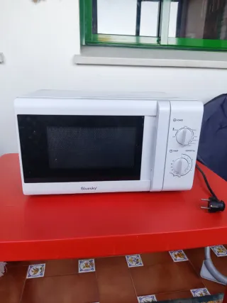 Microonde Bluesky Bianco