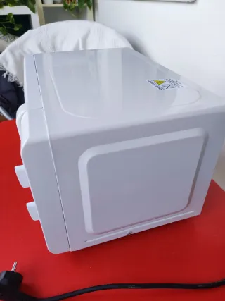 Microonde Bluesky Bianco