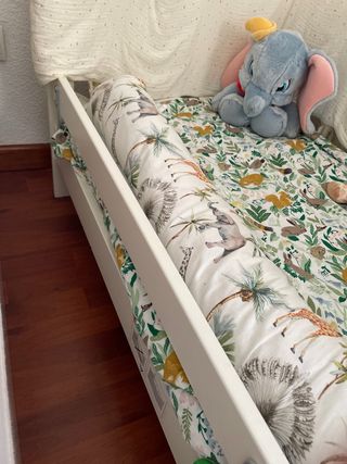 Cuna IKEA con colchón