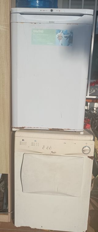 Congelatore e Asciugatrice in vendita insieme