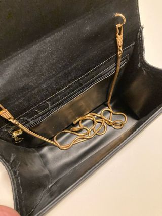 Bolso de fiesta Beguer negro raso