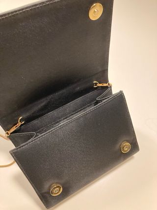 Bolso de fiesta Beguer negro raso