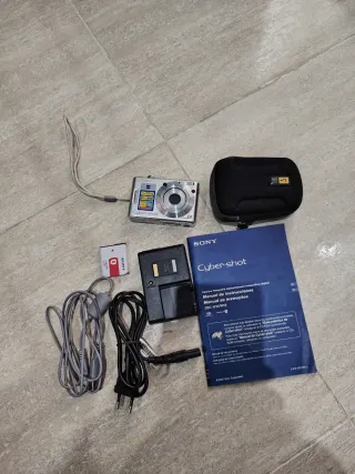 Fotocamera Sony Cyber-shot DSC-W35/W55