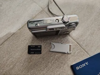 Fotocamera Sony Cyber-shot DSC-W35/W55