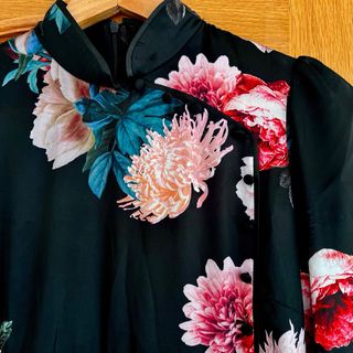 Vestido floral estilo chino Zara Talla M