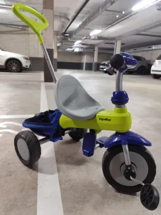Triciclo Juguettos con manillar