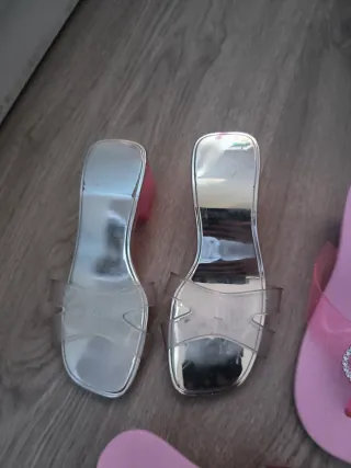 4 pares Zapatos de tacón para niña