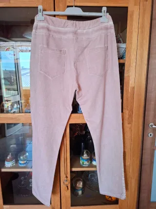 Pantaloni rosa morbidi 95% cotone