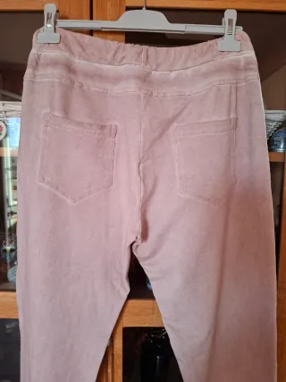 Pantaloni rosa morbidi 95% cotone
