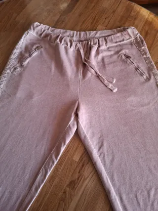 Pantaloni rosa morbidi 95% cotone
