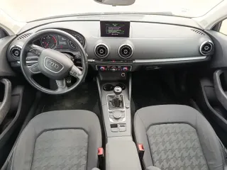 Audi A3 1.6 TDI 110cv ,2015, kilómetros 246000