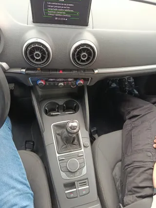 Audi A3 1.6 TDI 110cv ,2015, kilómetros 246000