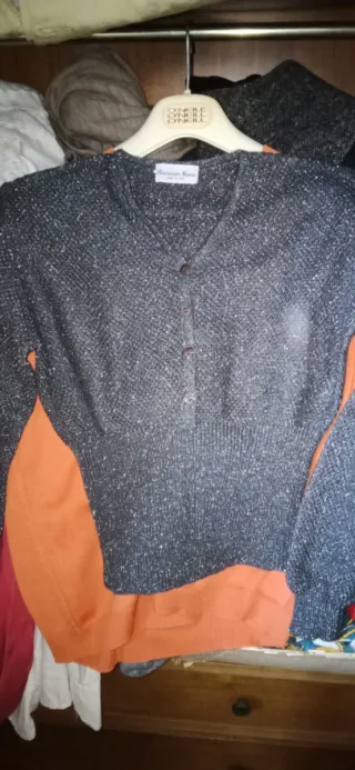 Maglioncino corto lamé grigio