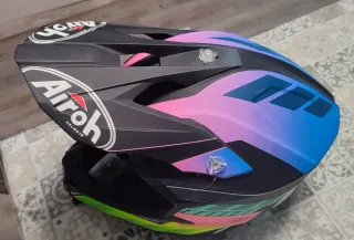 Casco Airoh WRAPP Multicolor talla XS