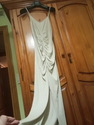 VESTIDO  SIN ESTRENAR