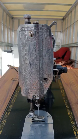 Máquina de coser antigua SIGMA