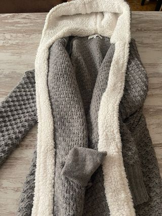 Chaqueta Easy Wear con capucha y botones