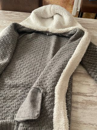 Chaqueta Easy Wear con capucha y botones