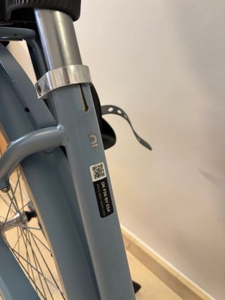 Bicicleta Urbana Elops 520 con sillita Thule Yepp