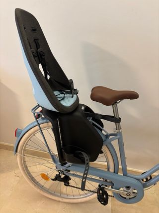 Bicicleta Urbana Elops 520 con sillita Thule Yepp