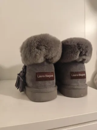 Stivali Laura Biagiotti grigi con pelliccia