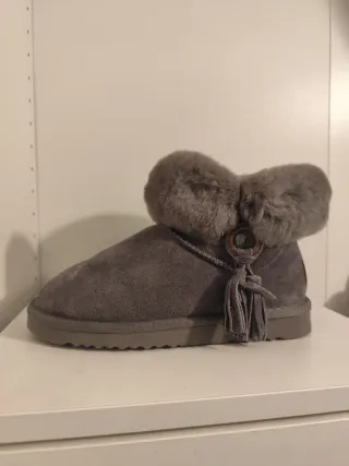 Stivali Laura Biagiotti grigi con pelliccia