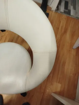 Silla de oficina blanca piel sintética