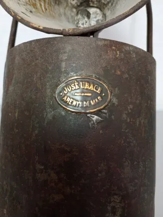 Lámpara de carburo antigua de minero de 1909
