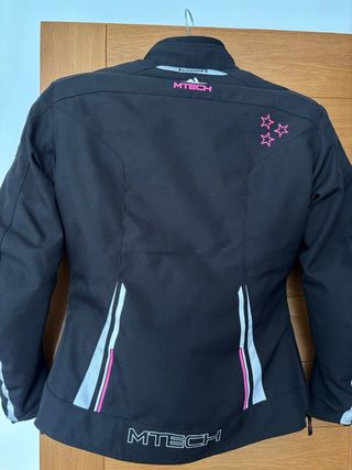 Chaqueta MTECH moto negra y rosa