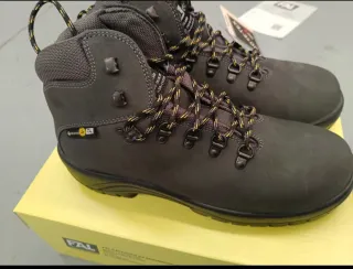 Botas Fal Cosmos Negras y Grises