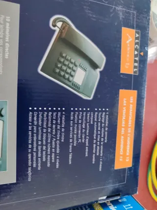 Teléfonos Alcatel y Panasonic
