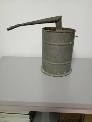 Lámpara de carburo antigua de minero