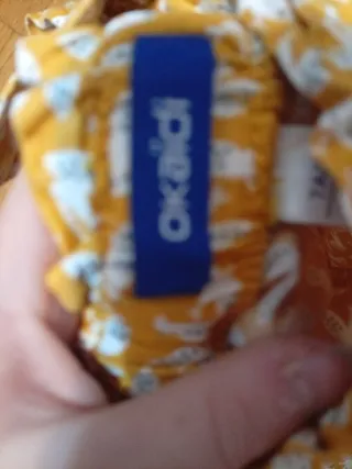 Pantalones estampados con lazo