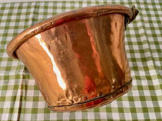 Antico paiolo in rame