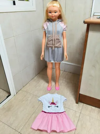 Muñeca Rosaura con 2 vestidos