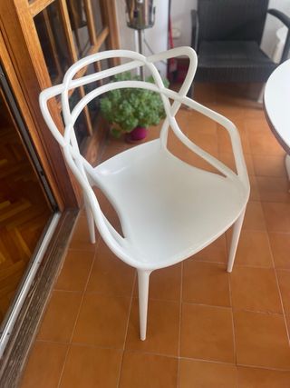 Sedia bianca Kartell in vendita a cad/una per 35