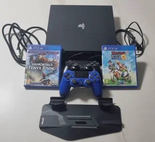 PS4 PRO + 2 Mandos + Base Cargador + JUEGOS