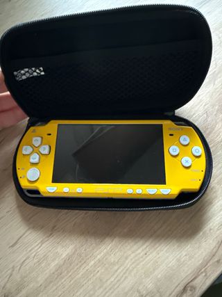 Sony PSP Negra con funda