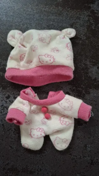 Ropa Hello Kitty para muñeco