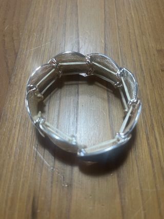 Juego de joyas: pulsera, anillo y colgante