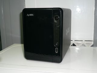 Server NAS ZyXEL NAS326