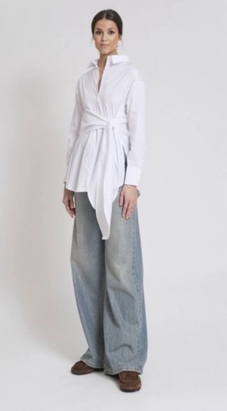 Blusa blanca Is Coming zaitegui